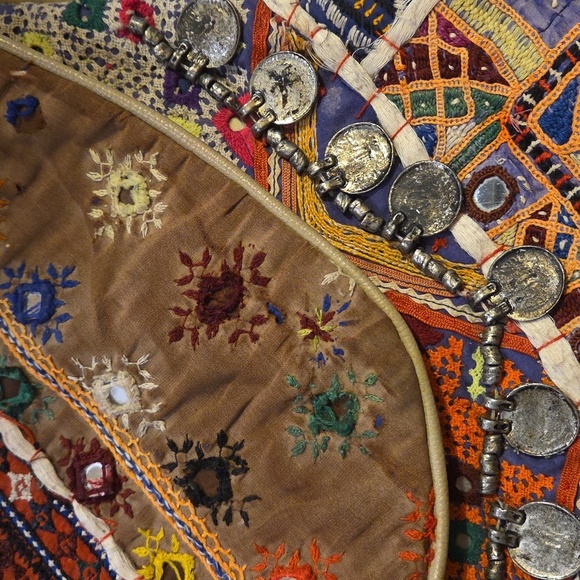 Super Boho Anthropologie Clutch - Picture 4 of 11